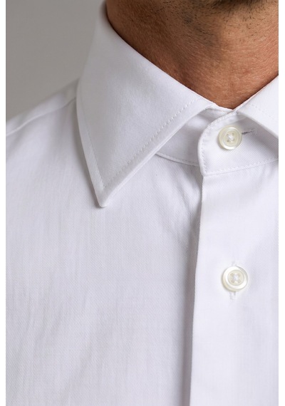Bisse Beyaz Regular Fit Cepsiz Klasik Uzun Yaka Saten Gömlek Gmkls252186 D01