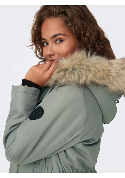 Only Kapüşonlu Yeşil Kadın Parka 15304625 001