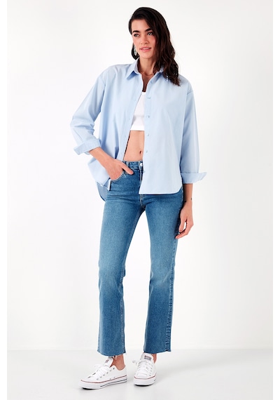 Lela Pamuklu Regular Fit Önü Kısa Arkası Uzun Oval Kesim Bayan Gömlek Cf25S163867 Açık Mavi Lela Pamuklu Regular Fit Önü Kısa Arkası Uzun Oval Kesim Bayan Gömlek Cf25S163867 Açık Mavi