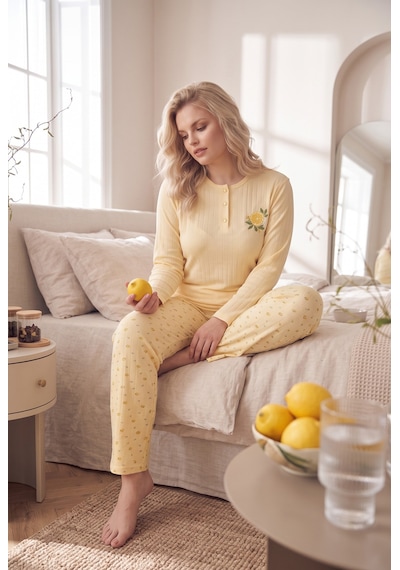 Seboteks Şardonlu İnterlok Kumaş Yakası Düğmeli Kışlık Büyük Beden Kadın Pijama Takımı 2700 Sarı Seboteks Şardonlu İnterlok Kumaş Yakası Düğmeli Kışlık Büyük Beden Kadın Pijama Takımı 2700 Sarı