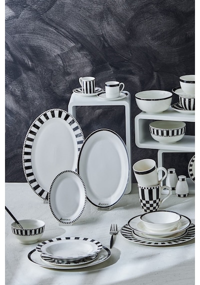 Karaca Damalı Porselen Pasta Tabağı 19 cm