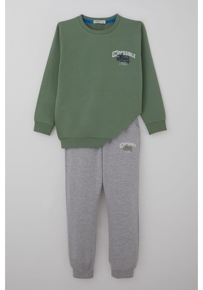 Breeze Erkek Çocuk Eşofman Takımı Sırt Baskı Detaylı Cepli 7-12 Yaş, Mint Yeşili Mint Yeşili Breeze Erkek Çocuk Eşofman Takımı Sırt Baskı Detaylı Cepli 7-12 Yaş, Mint Yeşili Mint Yeşili