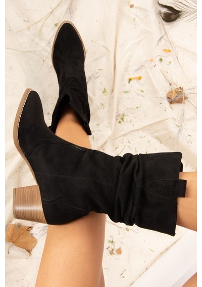 Fox Shoes Siyah Süet Kadın Bot J404040002