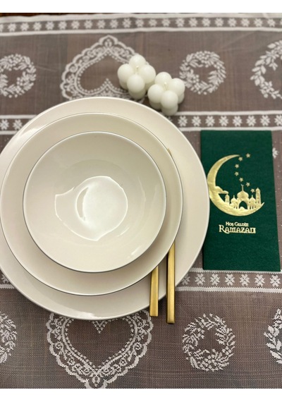 Gold Yaldızlı Yeşil Hoşgeldin Ramazan Yeni Ay Desenli Garson Peçete 16 Lı