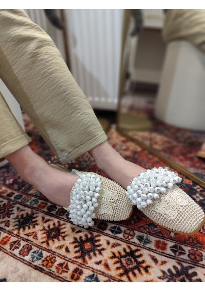 My Stil Moda Kadın Önü Kapalı Hasır Terlik Boncuk İşlemeli Çeyiz, Günlük, Misafir Ev Terliği Bej My Stil Moda Kadın Önü Kapalı Hasır Terlik Boncuk İşlemeli Çeyiz, Günlük, Misafir Ev Terliği Bej