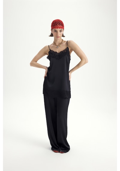Mai Collection Mai Studios Co. Maris Dantel Detay Siyah Saten Pantolon Takım Siyah Mai Collection Mai Studios Co. Maris Dantel Detay Siyah Saten Pantolon Takım Siyah