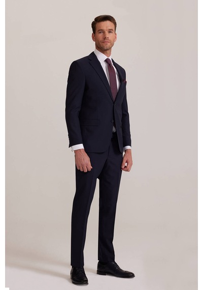 Erkek Koyu Lacivert Slim Fit %100 Yün Takım Elbise