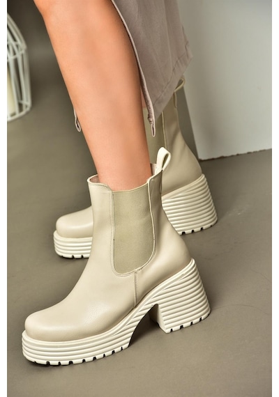 Fox Shoes R996020009 Bej Kalın Topuklu Kadın Bot Bej