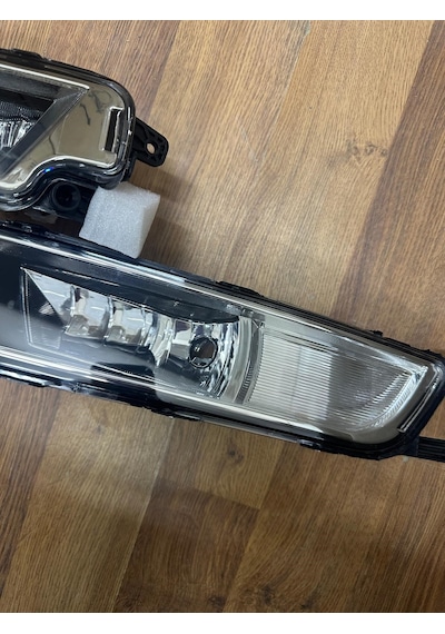 Vw Passat B8 Sis Far Set Gündüz Seyir Aydınlatmalı 2014-2019