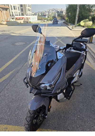 Motocam Rks Freccia Ön Cam 2022-2026 Model 55cm Şeffaf Renkli 4mm Kısa