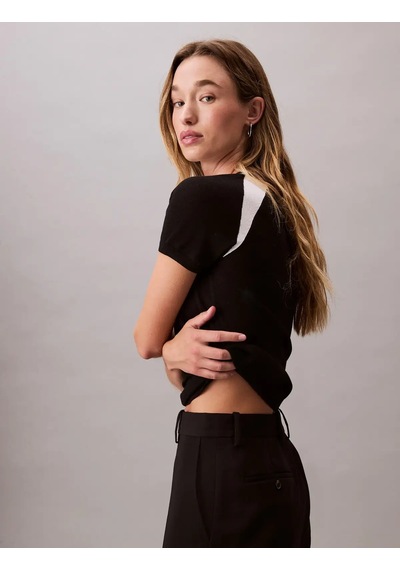 Calvin Klein Liquid Shine Sculpt, Ub1 Siyah Kadın T-shirt