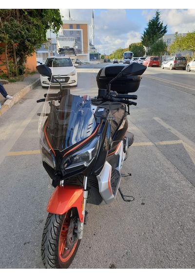 Motocam Qj Atr 125 Ön Cam 2023-2026 Model 75cm Şeffaf Renkli 4mm Uzun
