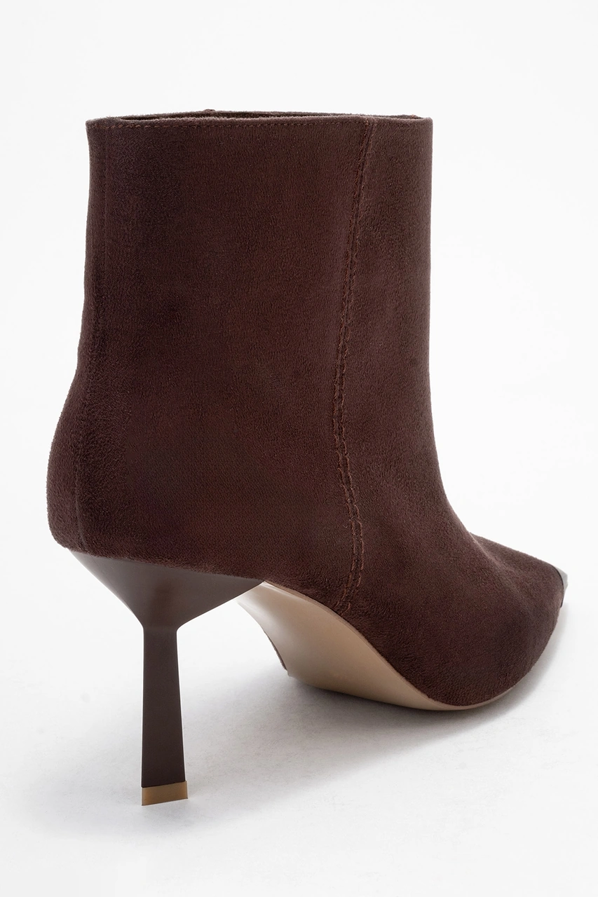 Luvishoes Luvi Shoes Rassel Kahverengi Süet Mat Burunlu Kadın İnce Topuklu Bot Süet Kahve Luvishoes Luvi Shoes Rassel Kahverengi Süet Mat Burunlu Kadın İnce Topuklu Bot Süet Kahve