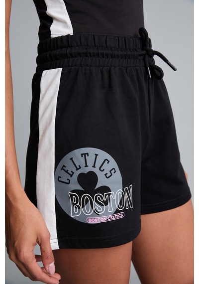 Defacto Nba Boston Celtıcs Lisanslı Standart Fıt Elastik Bel Sporcu Kısa Paça Siyah Şort H9578ax26hsbk81 Siyah-bk81