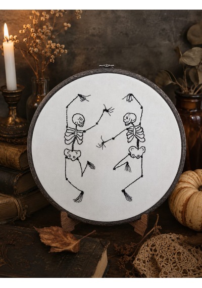 Dans Eden İskeletler Kasnak Pano .