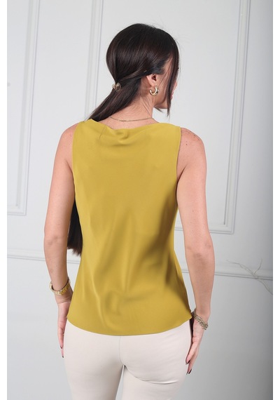 By Saygı Kadın Degaje Yaka Kolsuz Krep Saten Bluz Olive By Saygı Kadın Degaje Yaka Kolsuz Krep Saten Bluz Olive