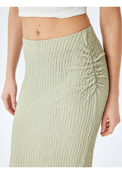 Koton Slim Fit Dokulu Drape Detaylı Yüksek Bel Kalem Etek Yeşil 5sak10002uk Yeşil