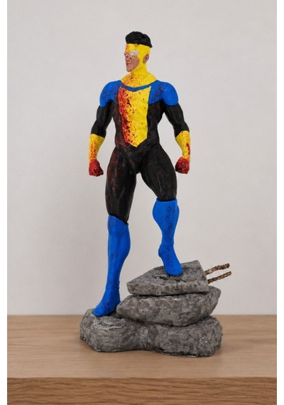 Invincible Mark Grayson Figür 20 Cm