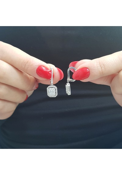 Lova 1,31 Karat Baget ve Dört Köşe Pırlanta Küpe - 3030049