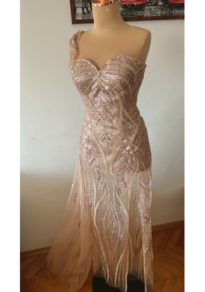 Chica Rosa Fashion Pul ve Taş İşlemeli Tek Omuz Yırtmaçlı Uzun Elbise Bronz