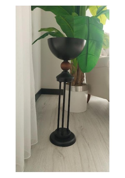 Ayaklı Kuru Çicek Saksısı Siyah Statik Boyalı Ahşap Top Detaylı 20-25 cm