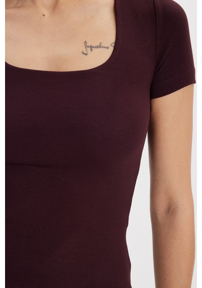 Tudors Kadın Slim Fit Dar Kesim Modal Kumaş Yumuşak Dokulu Pamuklu Kare Yaka Kısa Kollu Mürdüm Tişört-50701