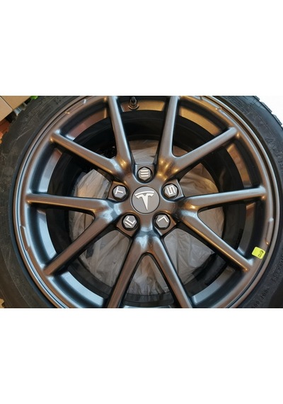 Tesla Model 3 Jant Göbek Kapağı