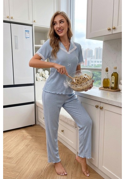 Bella Notte Mavi Dantel Yaka Fiyonk Detaylı Kısa Kollu Kadın Pijama Takımı