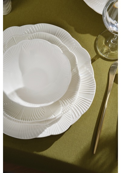 Karaca Stream Bone Floral White 53 Parça 12 Kişilik Yemek Takımı Beyaz