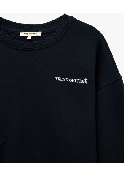 Koton Rahat Kalıp Üç İplik Şardonlu Bisiklet Yaka Uzun Kollu Arkası Baskılı Sweatshirt Lacivert 7wal10053ık