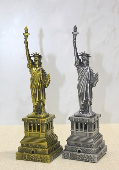 2 Adet Metal Özgürlük Anıtı Metal Heykel Dekor Figür Masaüstü Süs Küçük Boy Statue Of Liberty Model