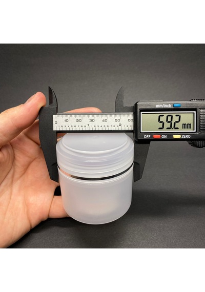 50 Ml Plastik Krem Kutusu , 50 Cc Şeffaf Renkli Kapaklı Krem Kavanozu X 3 Adet