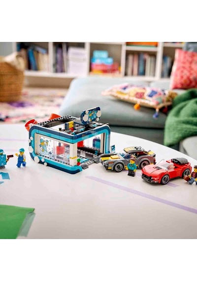 LEGO 60497 Lego City Otomatik Araç Yıkama 583 Parça +6 Yaş