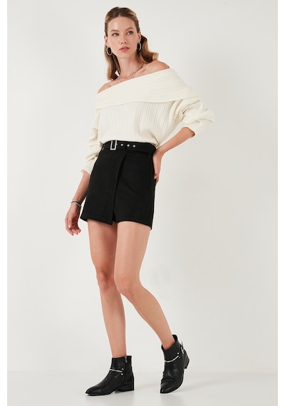 Lela Kışlık Regular Fit Asimetrik Kesim Fermuarlı Bayan Şort Etek 5865973 Siyah