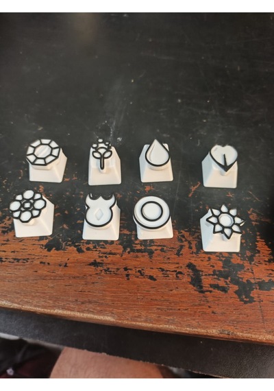 8 Parça Işık Geçiren Pokemon Anime Rozet Temalı Mekanik Klavye Tuş Seti Koleksiyonluk Keycap