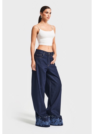 Itsbasic Kadın İndigo Mavi Renk 7w5-50 Palazzo Fit Viskon Kumaş Çiçek Nakışlı Özel Tasarım Denim Jean