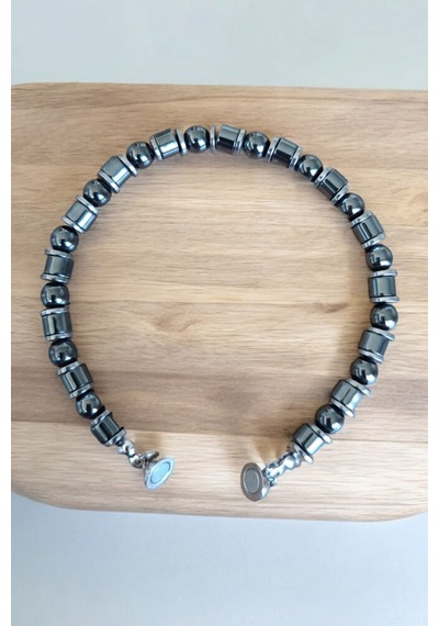 Hematit Bileklik Doğal Gerçek Taş Bileklik Mıknatıs Klipsli Model Unisex Hematit Bileklik Hematit Bileklik Hematit Bileklik Doğal Gerçek Taş Bileklik Mıknatıs Klipsli Model Unisex Hematit Bileklik Hematit Bileklik
