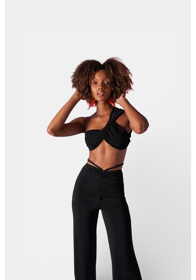 Holly Lolly Omuz Detaylı Beatrice Crop Siyah