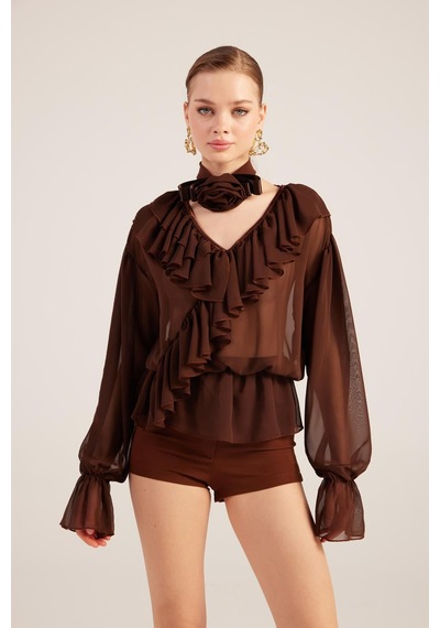 Holly Lolly Fırfırlı Güllü Choker Aksesuarlı Şifon Sassy Gömlek Kahve