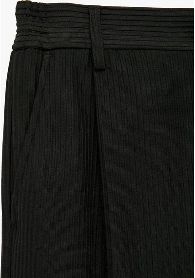 Koton Pileli Dokulu Cepli Slim Fit Pantolon Siyah 7wam40004hk
