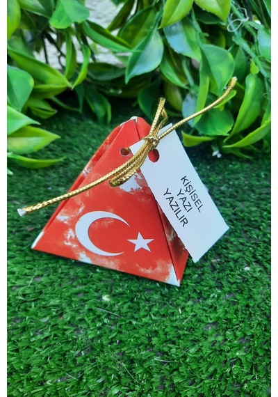30 Adet Gold İpli Türk Bayraklı Piramit Kutu - Kına Hediyesi -