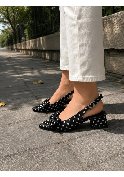 Asmi Shoes Kadın Mina Siyah Saten Puantiyeli Fiyonk Detaylı Arkası Açık 4 Cm Topuklu Ayakkabı Asmi Shoes Kadın Mina Siyah Saten Puantiyeli Fiyonk Detaylı Arkası Açık 4 Cm Topuklu Ayakkabı