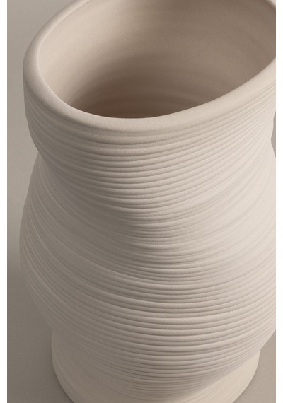 Koza Home Ophelia Taş Dokulu Krem Seramik Vazo 19x19x27,5cm 8586 Standart