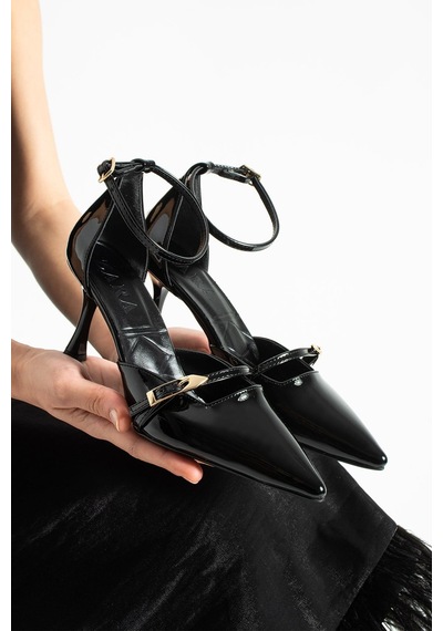 Dabab Shoes Elvora Kadın Siyah Sivri Burun 7 Cm İnce Topuklu Bilekten Bantlı Tokalı Rugan Klasik Ayakkabı Dabab Shoes Elvora Kadın Siyah Sivri Burun 7 Cm İnce Topuklu Bilekten Bantlı Tokalı Rugan Klasik Ayakkabı