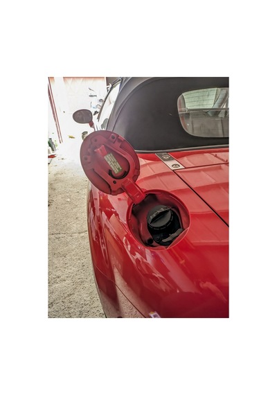 2005-2015 Mazda Mx-5 Benzin Deposu Kapağı Tutucu