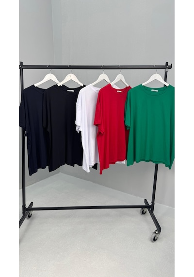 Koza Butik Kadın Büyük Beden Kısa Kollu Bisiklet Yaka Basic Oversize T-shirt 1977-25 Siyah Koza Butik Kadın Büyük Beden Kısa Kollu Bisiklet Yaka Basic Oversize T-shirt 1977-25 Siyah