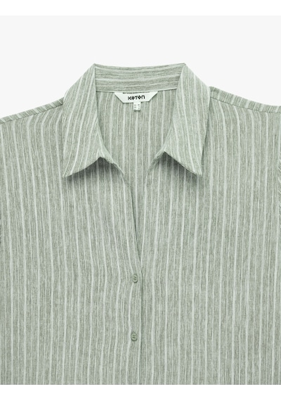 Koton Regular Fit Kaçık Yaka Kısa Kollu Crop Gömlek Siyah Çizgili 6sak60311pw