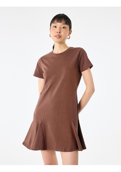 Koton Pamuklu Slim Fit Bisiklet Yaka Kısa Kollu Volümlü Mini Tişört Elbise Kahverengi 6sak80200ek Kahve Koton Pamuklu Slim Fit Bisiklet Yaka Kısa Kollu Volümlü Mini Tişört Elbise Kahverengi 6sak80200ek Kahve