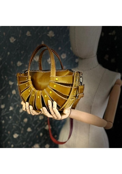 Carıdea El Yapımı Hakiki Deri Bayan Çanta, Clutch, El Omuz Çantası V97 Hardal