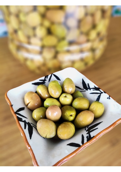 Sazak Yeşil Kırma Zeytin Pet  321 -350 XS Kalibre Yeni Sezon  5 L